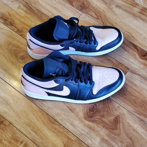 Air Jordan Nike Pink Black Size 13 - Picture 3 of 7